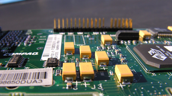 電子連接器廠家為何同款產(chǎn)品會有好幾倍的價格差距「軒業(yè)」