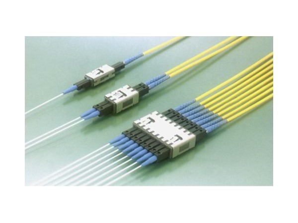 使用光纖連接器有什么優勢？「軒業」